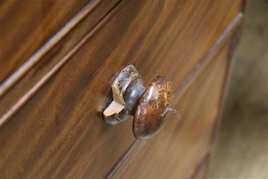 A Victorian mahogany chest of drawers W.105cm